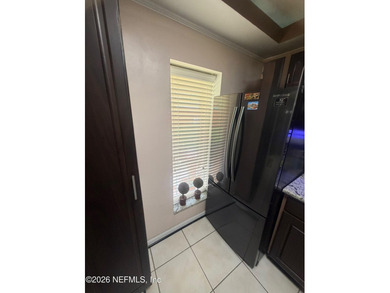Exceptional opportunity to own a versatile 3-bedroom, 3-bath - photo 13
