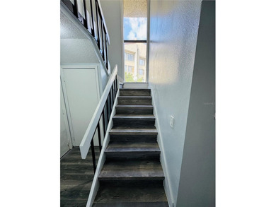 Discover this beautifully just-remodeled townhouse in Rosemont - photo 14