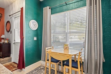 Beautifully updated townhome in the heart of Freeport. This - photo 6