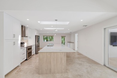 Completely rebuilt and enlarged in 2021, this exceptional modern - photo 16