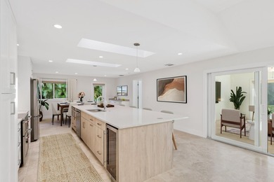 Completely rebuilt and enlarged in 2021, this exceptional modern - photo 20