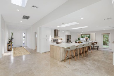Completely rebuilt and enlarged in 2021, this exceptional modern - photo 24