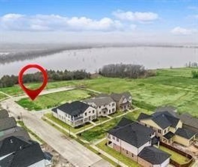 Lake Lot For Sale in Rowlett, Texas