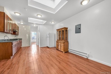 Prime mixed-use investment opportunity located on busy 7th - photo 7