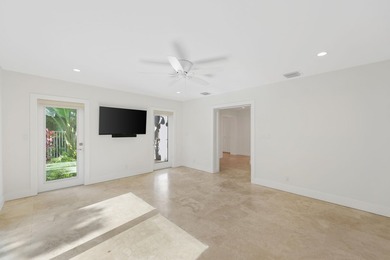 Completely rebuilt and enlarged in 2021, this exceptional modern - photo 39
