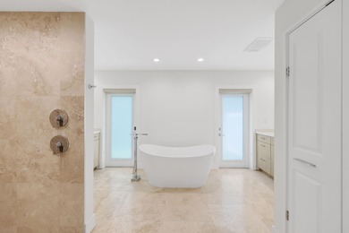 Completely rebuilt and enlarged in 2021, this exceptional modern - photo 41