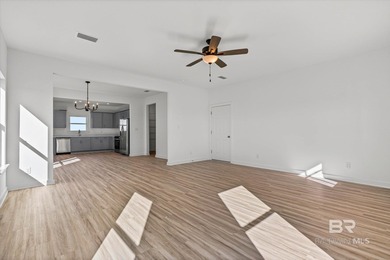Move in Ready, Gold Fortified, New construction in this first - photo 3