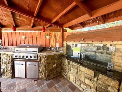 Exceptional opportunity to own a versatile 3-bedroom, 3-bath - photo 46