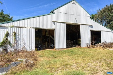 Centrally located in the Monticello AVA, and in the center of - photo 50