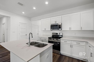 Looking for a great rental investment? This home already has a - photo 6