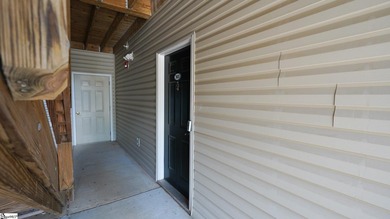 Welcome to this beautifully maintained 3-bedroom, 2-bath - photo 5