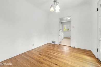 Discover the timeless charm of this classic 1937 brick cottage - photo 11