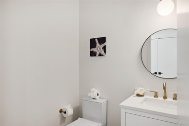 Set in the privacy of Hither Woods, this six bedroom, four and a - photo 14