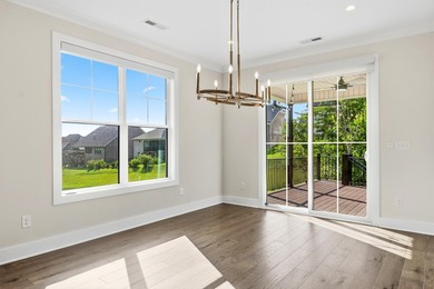 Welcome to Brookmere Manor, one of Farragut's most prestigious - photo 17