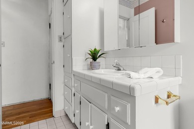 Discover the timeless charm of this classic 1937 brick cottage - photo 19
