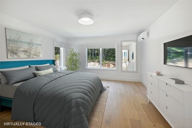 Set in the privacy of Hither Woods, this six bedroom, four and a - photo 22
