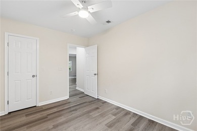 Turnkey Duplex - Completely Remodeled from Top to Bottom! - photo 32