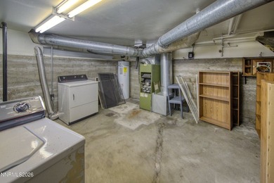 Discover the timeless charm of this classic 1937 brick cottage - photo 36