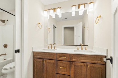 Welcome to Brookmere Manor, one of Farragut's most prestigious - photo 43