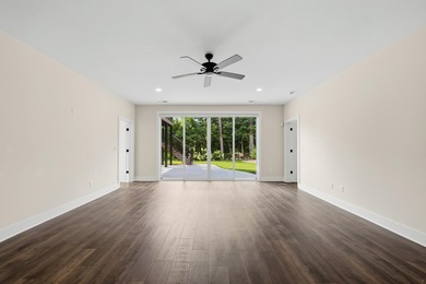 Welcome to Brookmere Manor, one of Farragut's most prestigious - photo 48