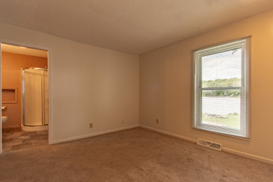 Affordable 3 Bed 2 Bath Year Round Lake Getaway! - photo 17