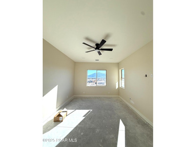 Nestled on 7 aces with sweeping views in Williamson Valley Ranch