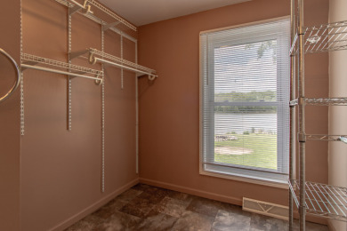 Affordable 3 Bed 2 Bath Year Round Lake Getaway! - photo 19