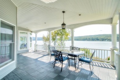 Phenomenal Crystal Lake setting for this exceptional property! - photo 8