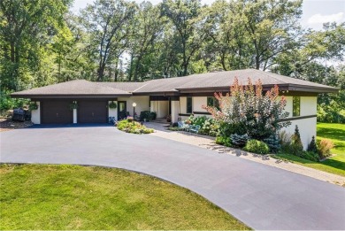 Lake Home For Sale in North Oaks, Minnesota