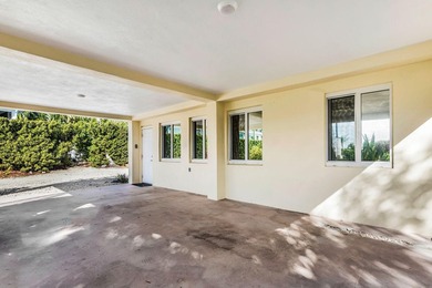 Estate Opportunity Spanning 34,409 SF, this exceptional parcel - photo 16