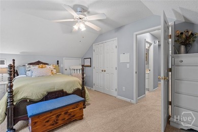 Charm, space, and comfort come together in this well-maintained - photo 44