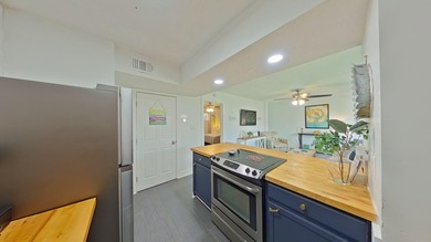 Welcome to Destin and your own beach get away! This Gulf Terrace - photo 9