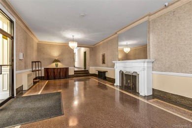 Bright and refreshed one-bedroom co-op at The Winthrop in Forest - photo 9