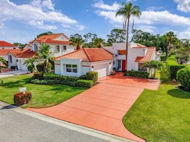 Lake Home For Sale in Palm Beach Gardens, Florida