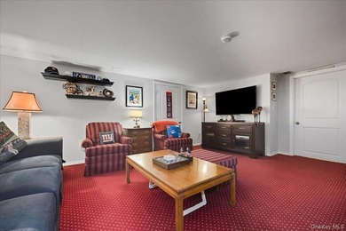 Welcome to this meticulously maintained, sun-drenched and - photo 25