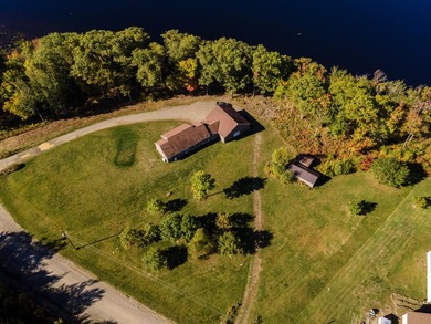 End-of-the-road privacy meets stunning riverfront living in this - photo 42