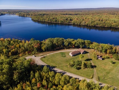 End-of-the-road privacy meets stunning riverfront living in this - photo 45