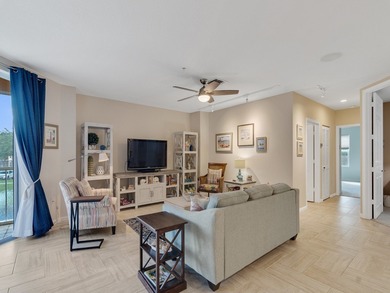 Pack your toothbrush and move right in! This spacious 3/2 unit - photo 3