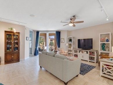 Pack your toothbrush and move right in! This spacious 3/2 unit - photo 6