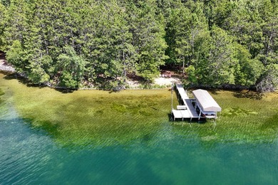 Stunning modern Land's End constructed lodge on the east shore - photo 3