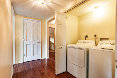 Affordable 3 Bed 2 Bath Year Round Lake Getaway! - photo 11