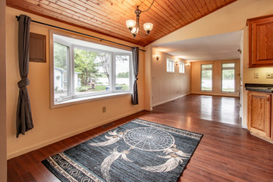 Affordable 3 Bed 2 Bath Year Round Lake Getaway! - photo 4
