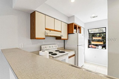 Wake up to breathtaking Broad Creek views and experience the - photo 11