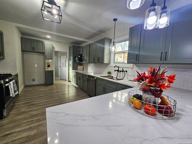 Fully renovated 3-bedroom, 2-bath home offering the perfect - photo 11