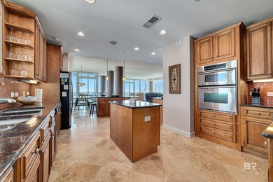Welcome to Lagoon Tower PH 18, an exquisite 4-bedroom, 3 - photo 15