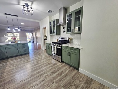 Fully renovated 3-bedroom, 2-bath home offering the perfect - photo 16