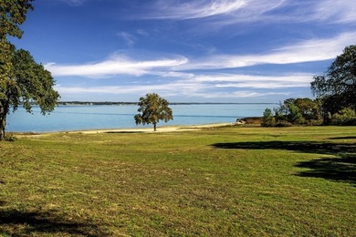 Quality 6 bedroom 4+ bath home located on 4+ acres with Lake - photo 7