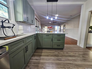 Fully renovated 3-bedroom, 2-bath home offering the perfect - photo 17