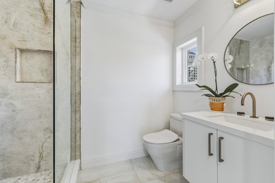 Unique Opportunity...the Best Deal In Town! Lives like a - photo 18