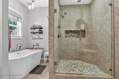 Welcome to this stunning 4 bedroom, 3 bathroom barndominium - photo 20